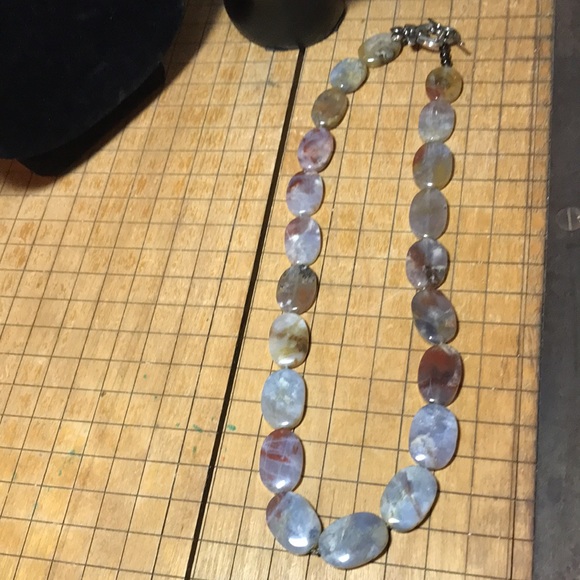 Agate Translucent Stone 20” Necklace EVC Aged Silver Tone Flower Toggle Clasp - Picture 8 of 12